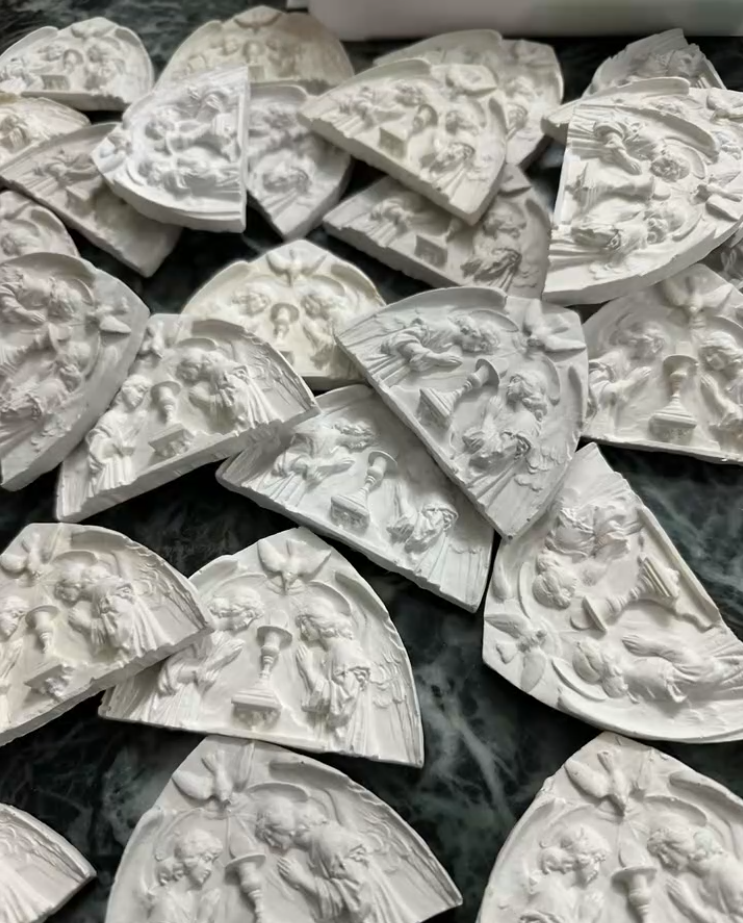 Custom carved plaster aroma diffuser stones and decorative gypsum crafts manufactured by Custom Candle Craft OEM factory